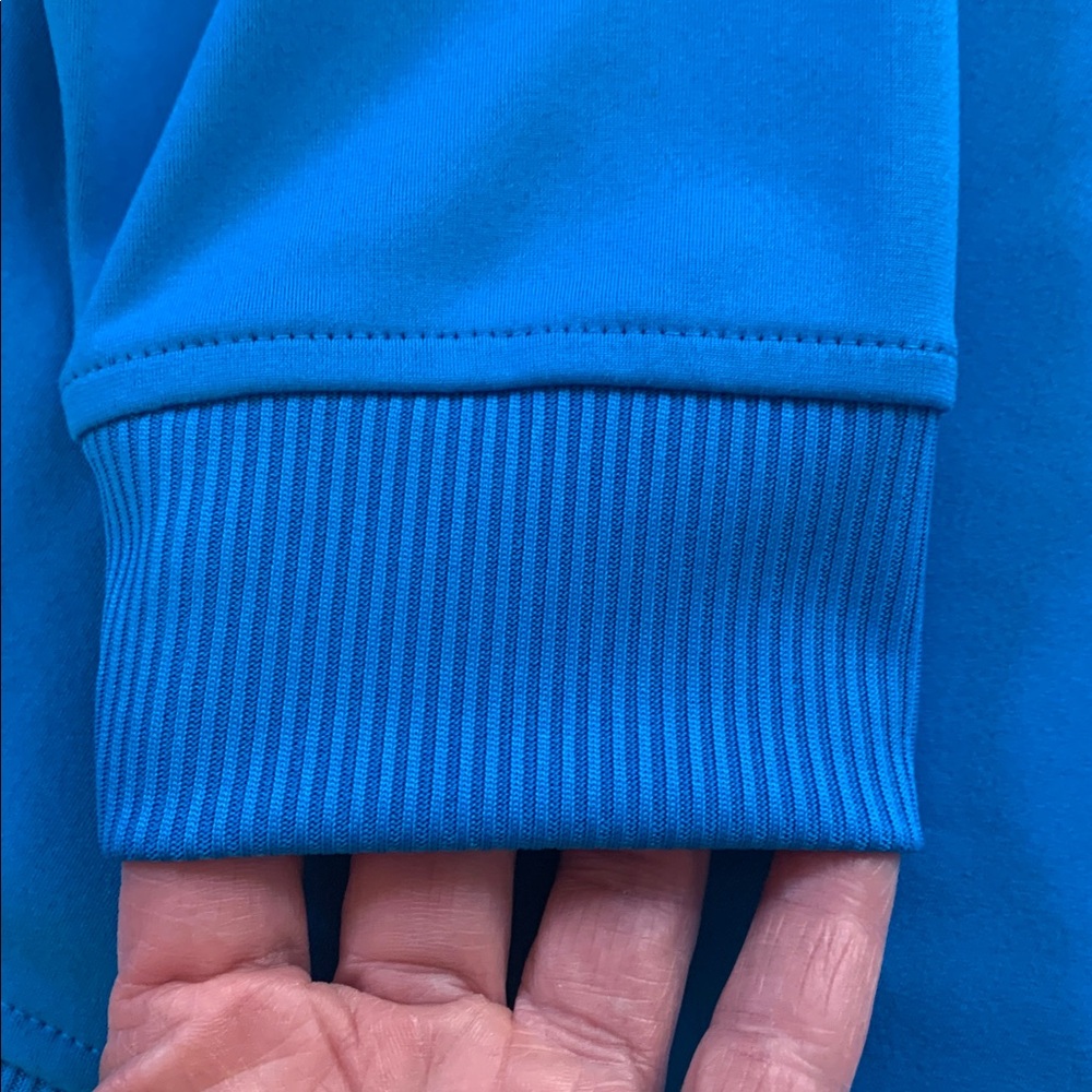 Men’s Adidas Ultramarine 1/4 Zip golf Pullover - Picture 4 of 10